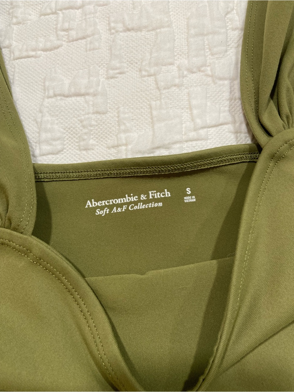Abercrombie & Fitch Olive Green Cropped Tank Top - Picture 2 of 3